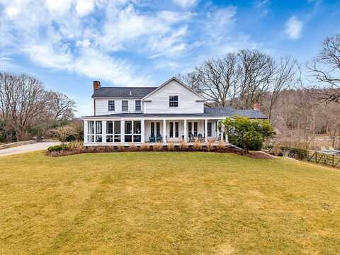 15 Liberty Street, Chester, CT 06412