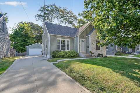 1713 45th Street, Des Moines, IA 50310