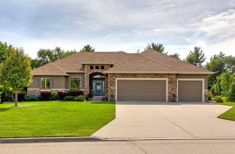 313 Oakwood Drive, Polk City, IA 50226