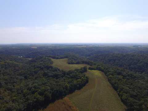 132 acres m/l Ryan Hill, Harpers Ferry, IA 52146