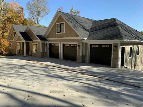 2594 200th, Delhi, IA 52223