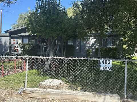 402 W Cedar Street, Carlin, NV 89822