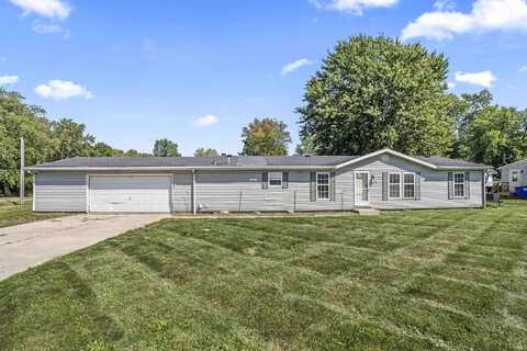 9978 N 300 E, Syracuse, IN 46567