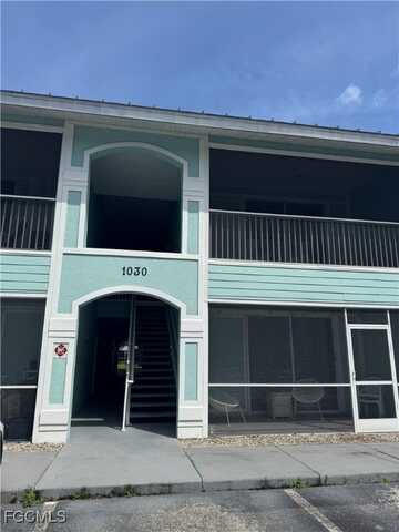 1030 Hancock Creek S Boulevard unit: 202, Cape Coral, FL 33909