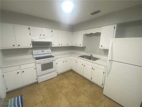 12607 1st Street, Fort Myers, FL 33905