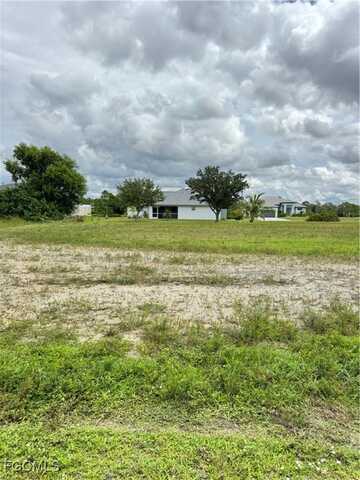 2751 NW 41st Place, Cape Coral, FL 33993
