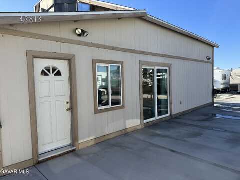 43813 Sierra Highway, Lancaster, CA 93534