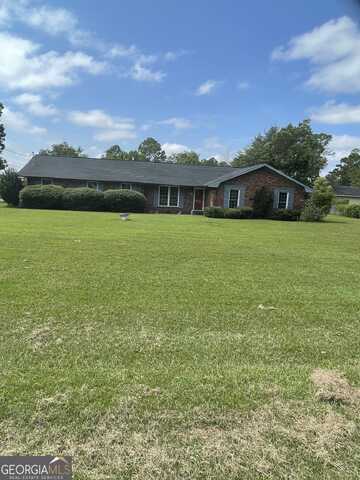 1203 E Barnard, Glennville, GA 30427