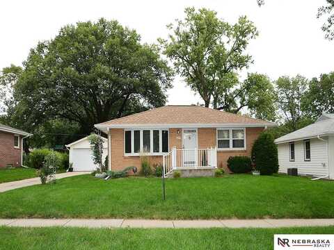 7140 Starr Street, Lincoln, NE 68505