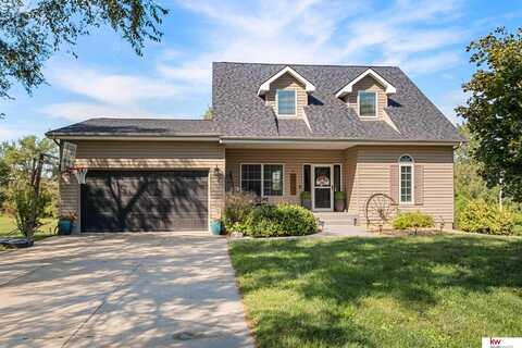 1917 Beaver Lake Boulevard, Plattsmouth, NE 68048
