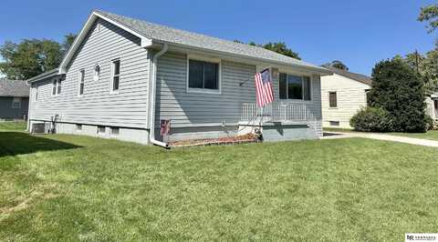 2015 Fairacres Drive, Fremont, NE 68025