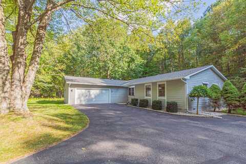 6327 Clubhouse Drive E, Canadian Lakes, MI 49346
