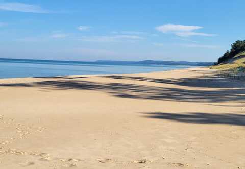 Lot 8 Lakeshore Drive, Manistee, MI 49660