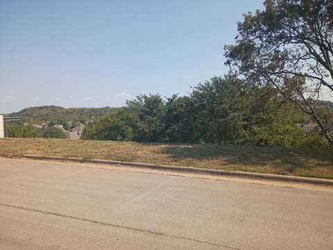 3262 W Bluffview Street, Springfield, MO 65810