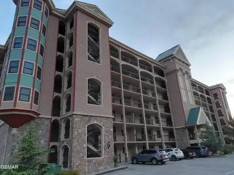 210 Roaring Fork Road unit: 505, Gatlinburg, TN 37738