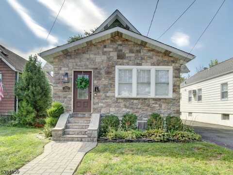712 Elm St, Roselle Park, NJ 07204