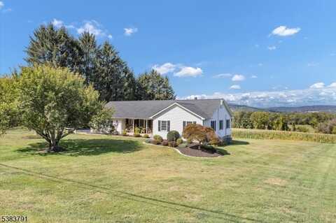 22 Barkers Mill Rd, Independence Corner, NJ 07840