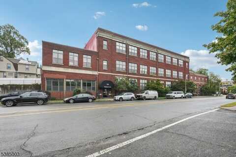 350 Scotland Rd, Orange, NJ 07050