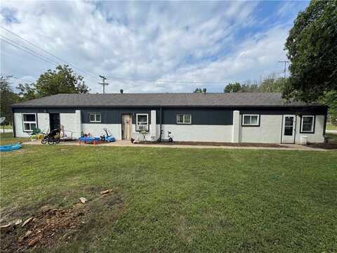908 & 912 Orange Street, Baldwin City, KS 66006