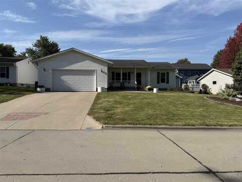 203 Valley Rd, Williamsburg, IA 52361