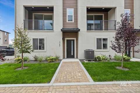 1747 S Rock View Ln, Boise, ID 83705