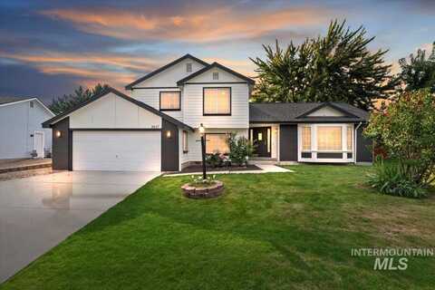3617 W Quaker Ridge Dr, Meridian, ID 83646
