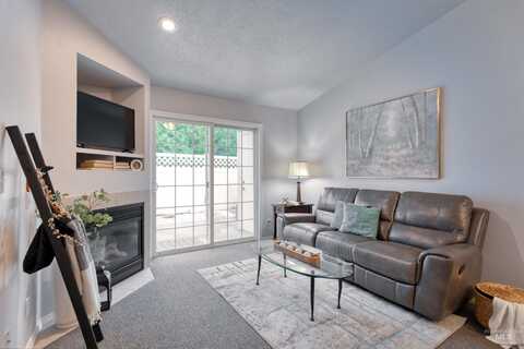 99 E Waterbury Ln, Meridian, ID 83646