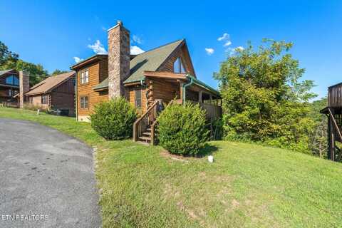 2223 Eagle Feather Drive, Sevierville, TN 37876