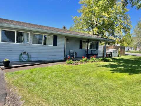 10712 Vincent Drive, Klamath Falls, OR 97603