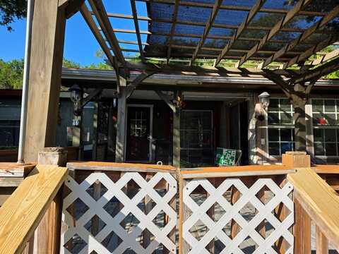 1723 Scott Rd, Kerrville, TX 78028