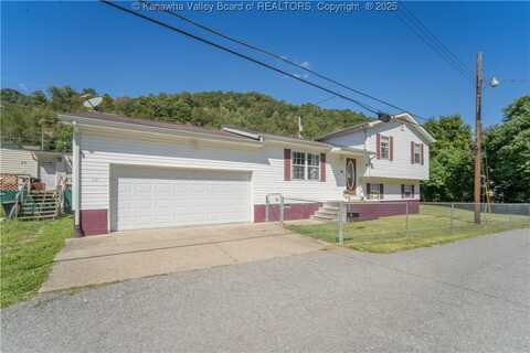 36 Fieldstone Road, Holden, WV 25601