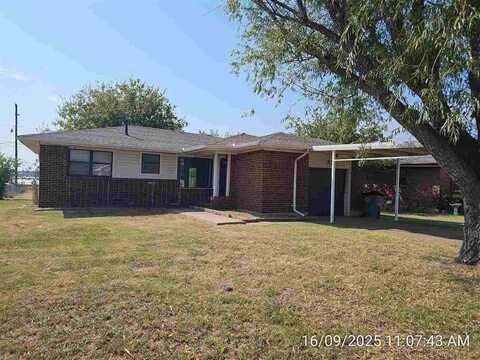82 SW 45th St, Lawton, OK 73505