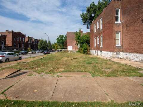 4559 S Compton Avenue, Saint Louis, MO 63111