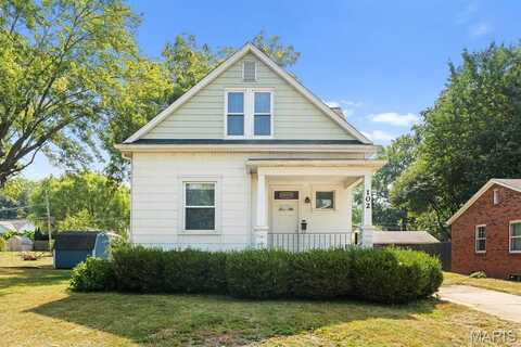 102 N 41st Street, Belleville, IL 62226