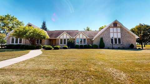 607 Linden Lane, Willard, OH 44890
