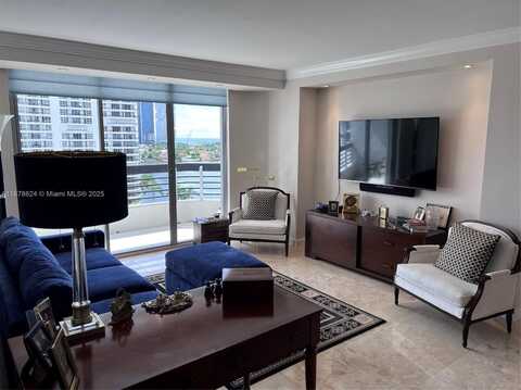 3530 Mystic Pointe Dr, Aventura, FL 33180