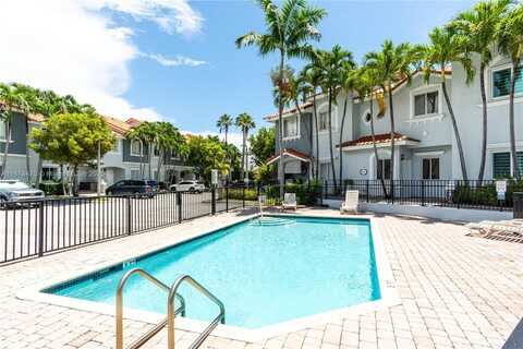 11647 NE 18th Dr, North Miami, FL 33181