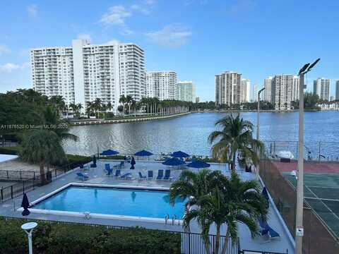 2780 NE 183rd St, Aventura, FL 33160