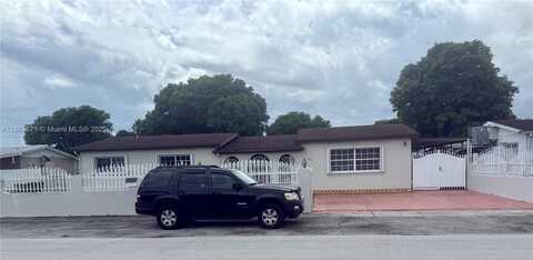 894 W 69th St, Hialeah, FL 33014