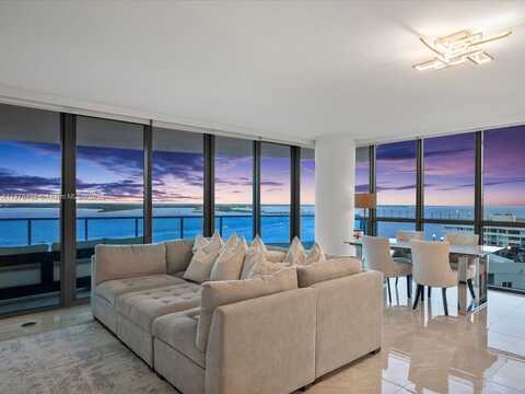 1331 Brickell Bay Dr, Miami, FL 33131