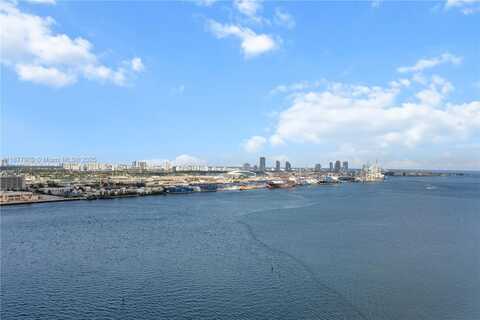 848 Brickell Key Dr, Miami, FL 33131