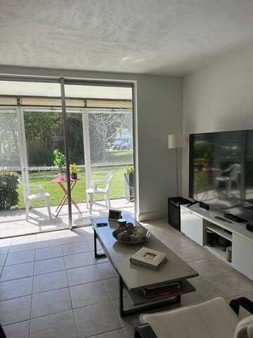 2930 Point East Dr, Aventura, FL 33160