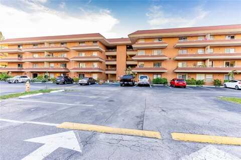 17600 NW 68th Ave, Hialeah, FL 33015