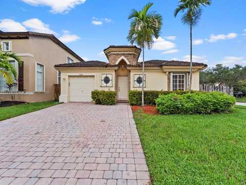 22436 SW 94th Pl, Cutler Bay, FL 33190