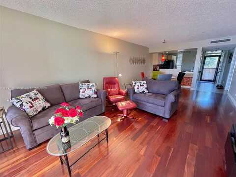 5831 Coral Lake Dr, Margate, FL 33063