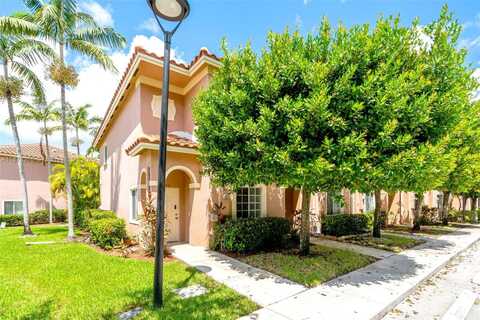 7818 Catalina Cir, Tamarac, FL 33321