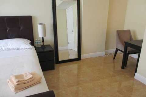 18031 Biscayne Blvd, Aventura, FL 33160