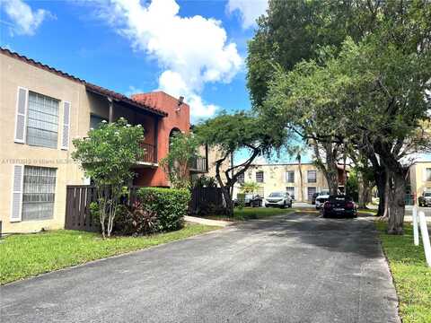 10822 N Kendall Dr, Miami, FL 33176