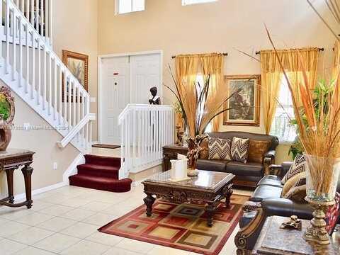 15601 SW 31st Ln, Miami, FL 33185