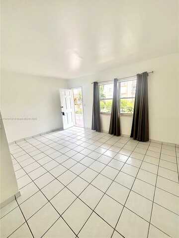 15 Alhambra Cir, Coral Gables, FL 33134